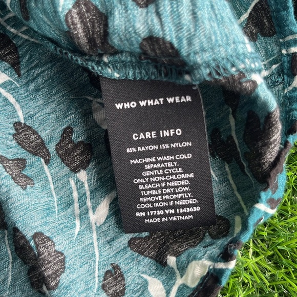 WHO WHAT WHERE Blouse size large - Picture 5 of 7